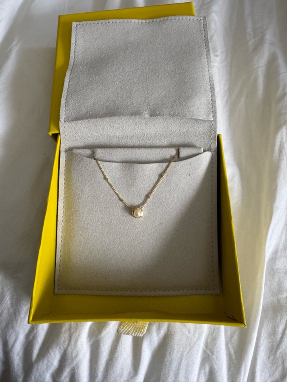Kendra Scott Delicate Gold Pearl Pendant Necklace